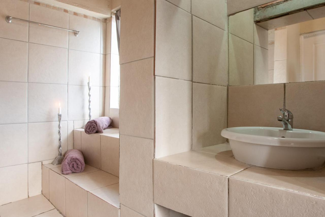 Bedrock Executive Floor En-suite Apartment *