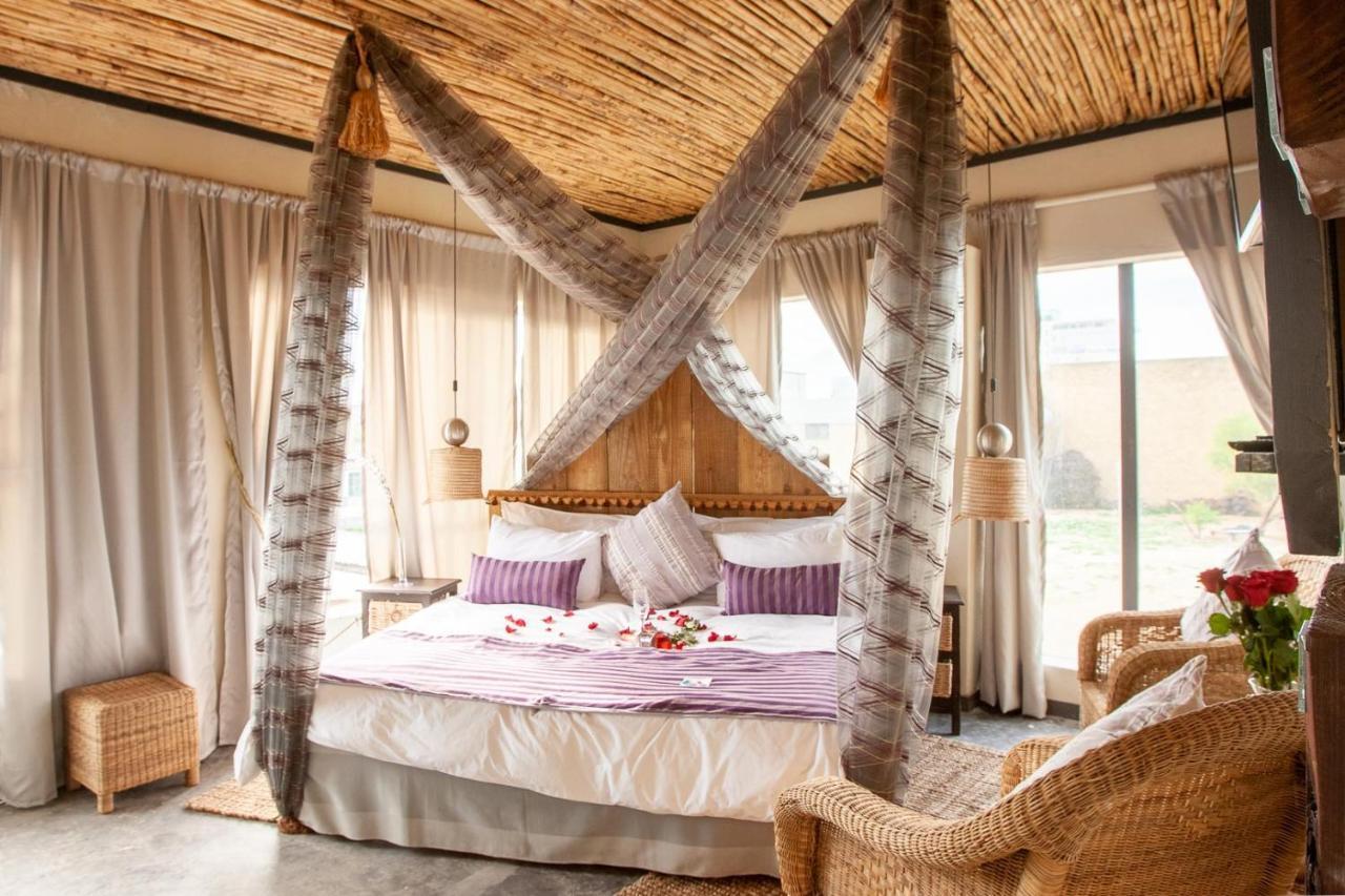 Bedrock Executive Floor En-suite Apartment