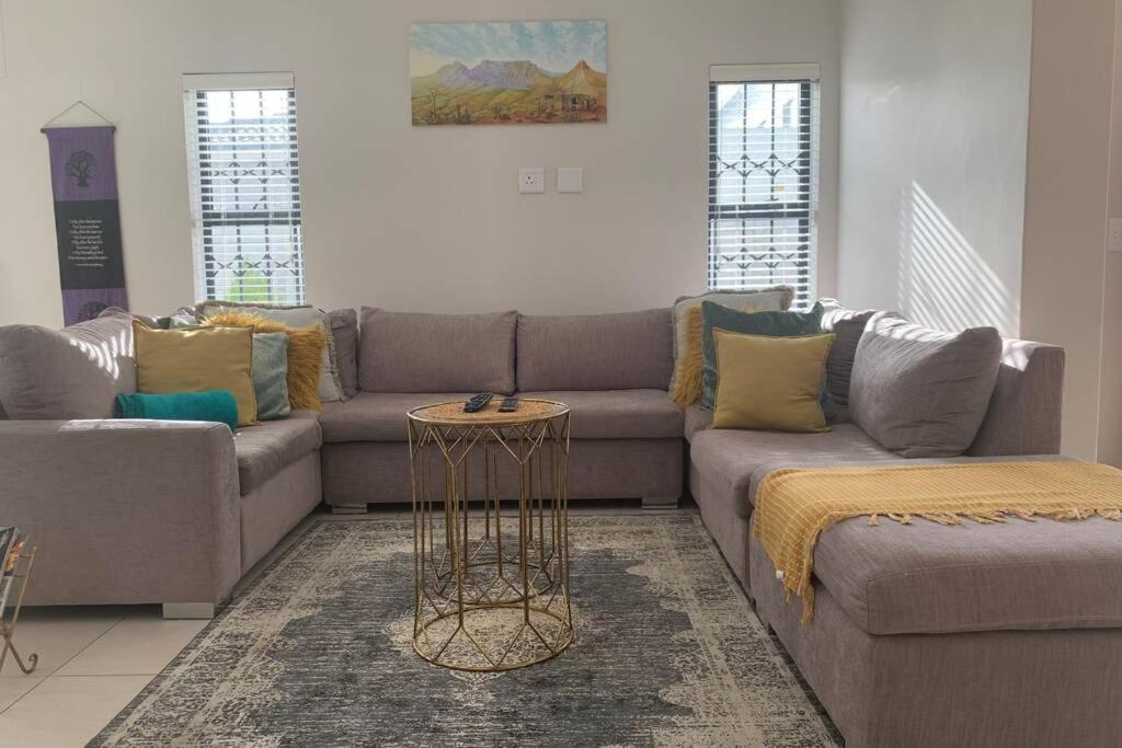 Feel@home - Bloubergstrand * Cape Town