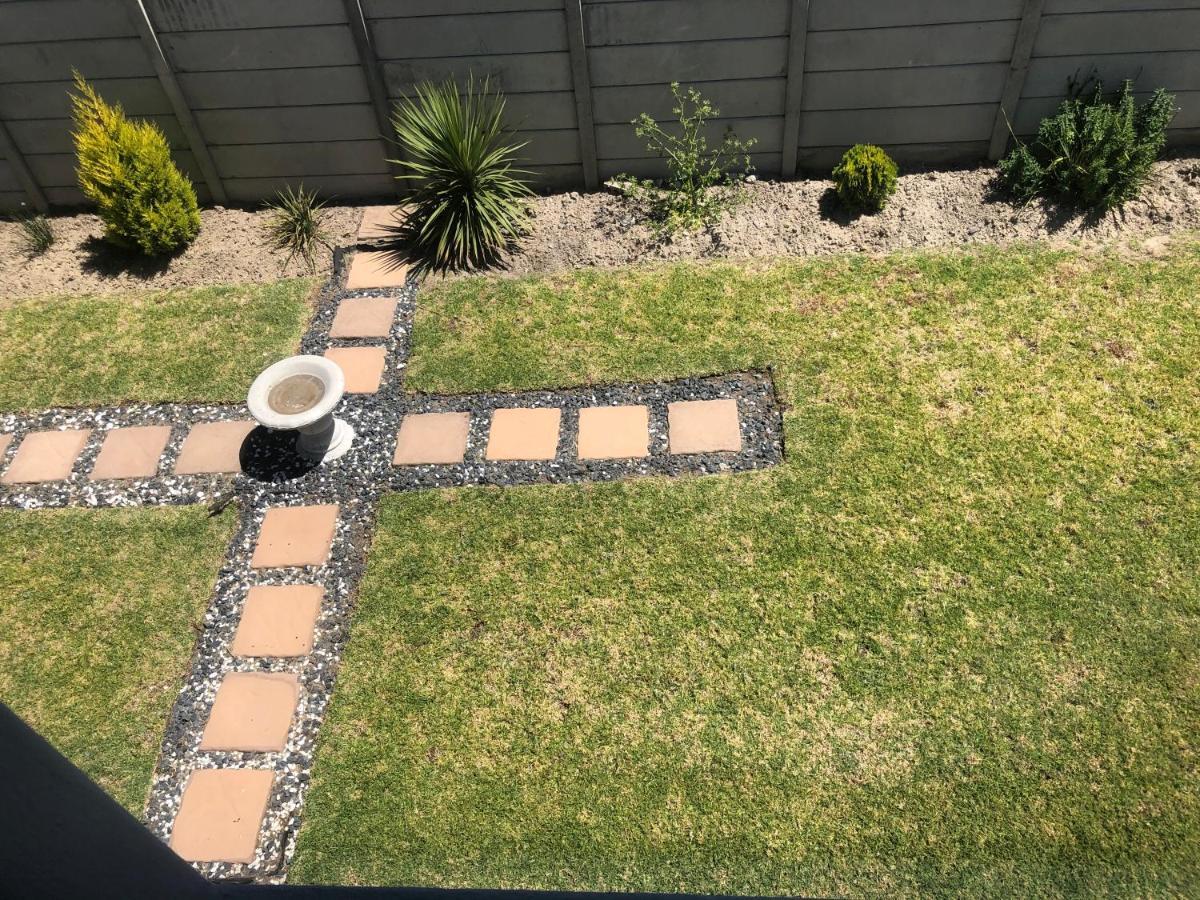 Feel@home - Bloubergstrand Villa *