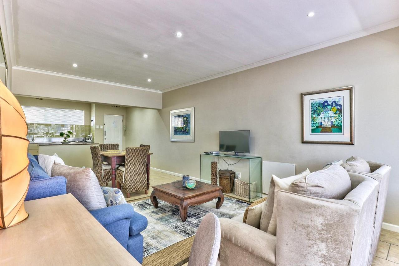 Edward Court 1 Bedroom * Cape Town