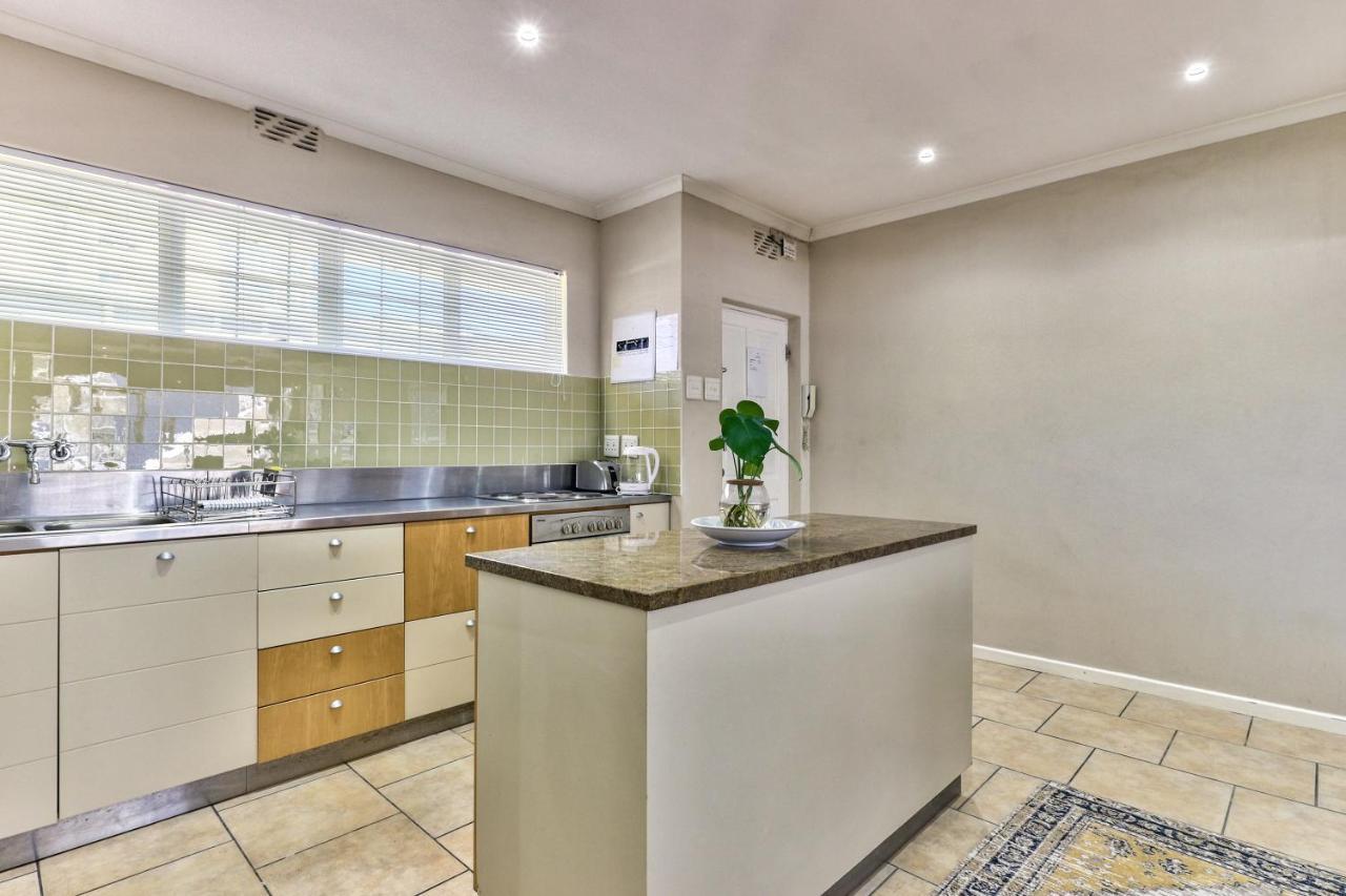 Apartment Edward Court 1 Bedroom Cape Town
