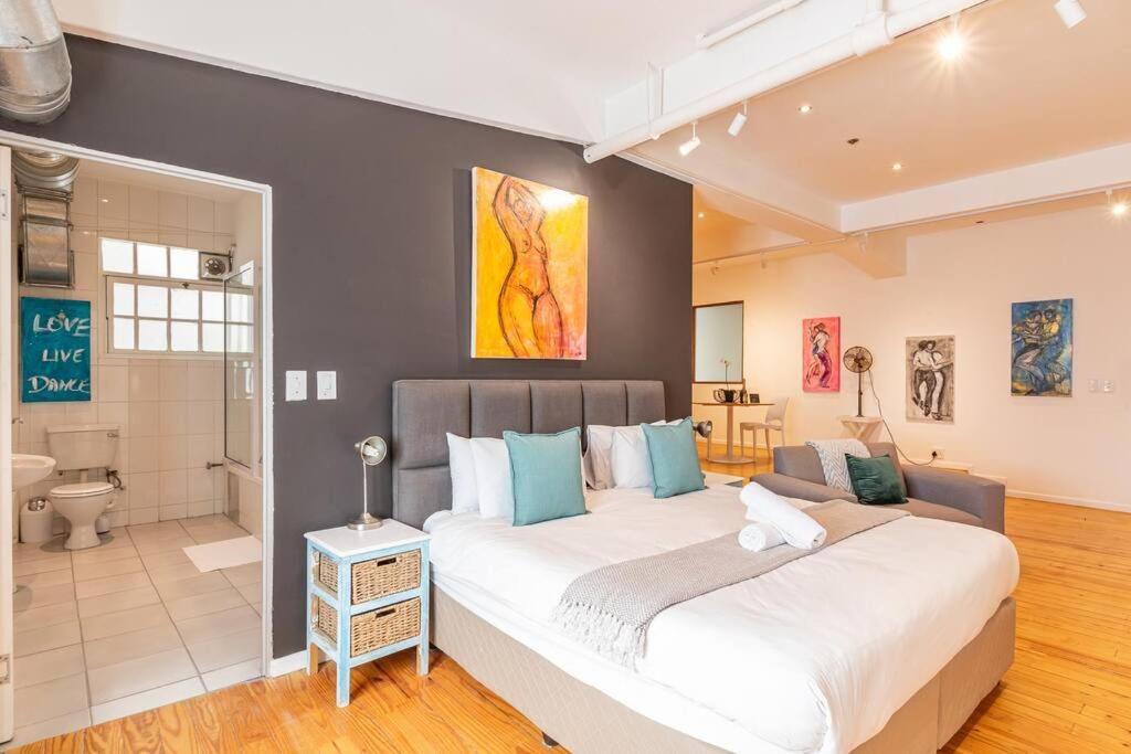 Apartment Unique Joined/separate Family Living- Heart Of