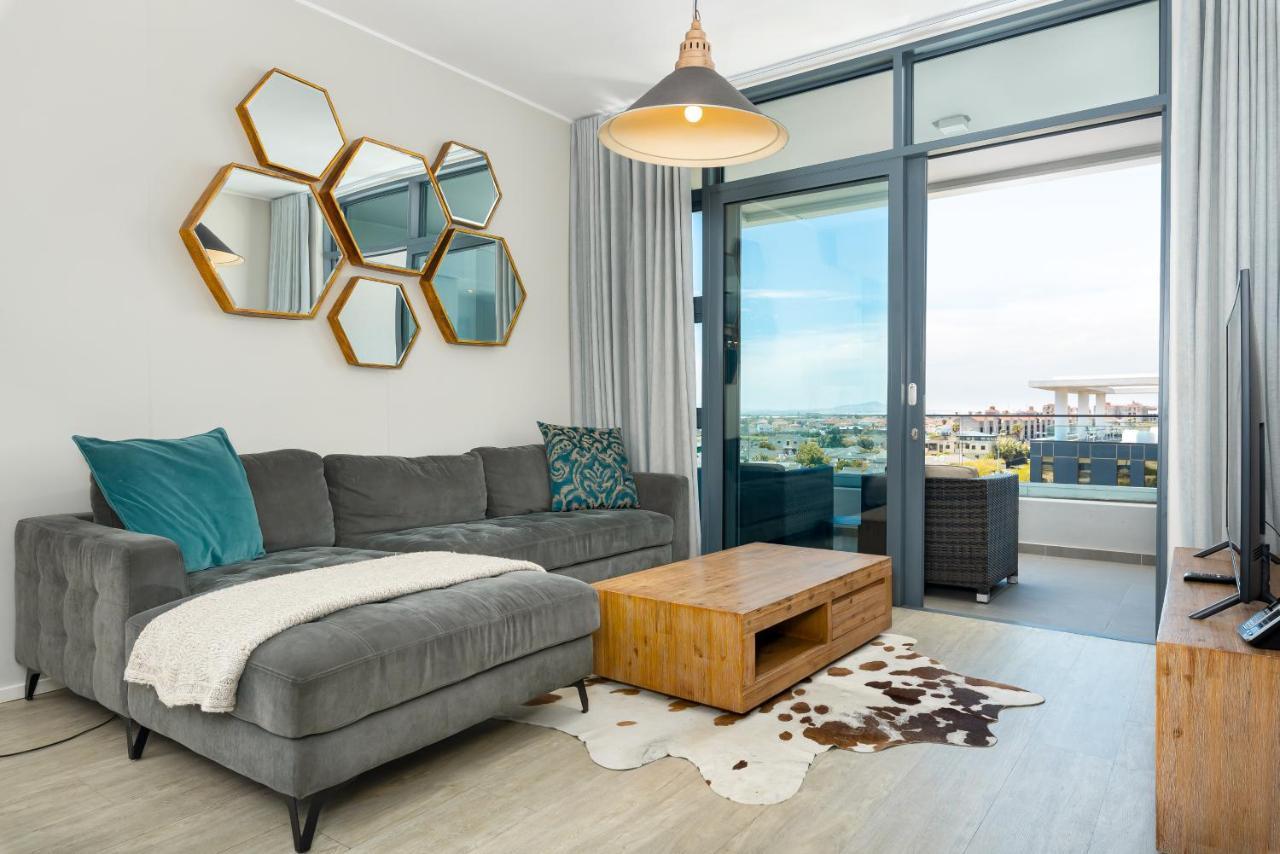 The Axis Luxury * Cape Town