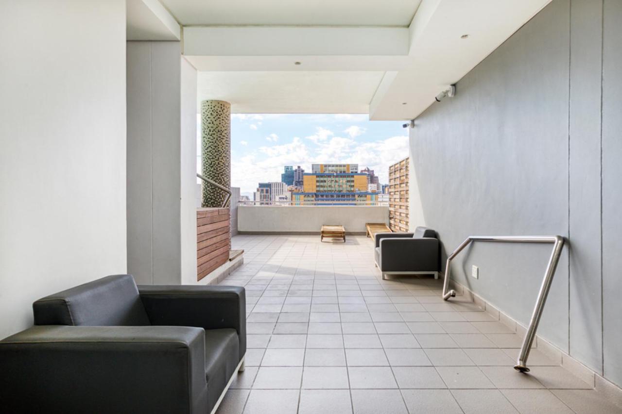 Backup-powered Trendy Balcony * Cape Town