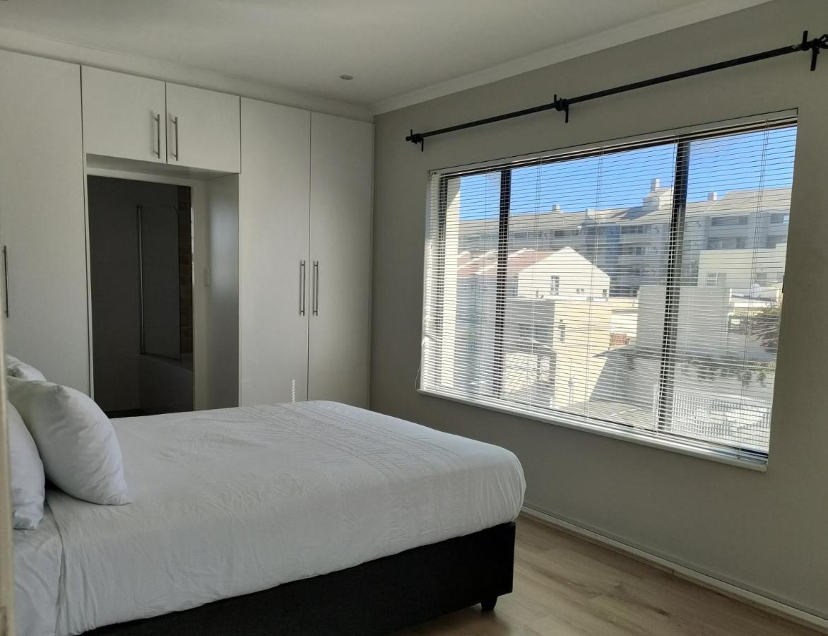 Apartment Luxury Corner House