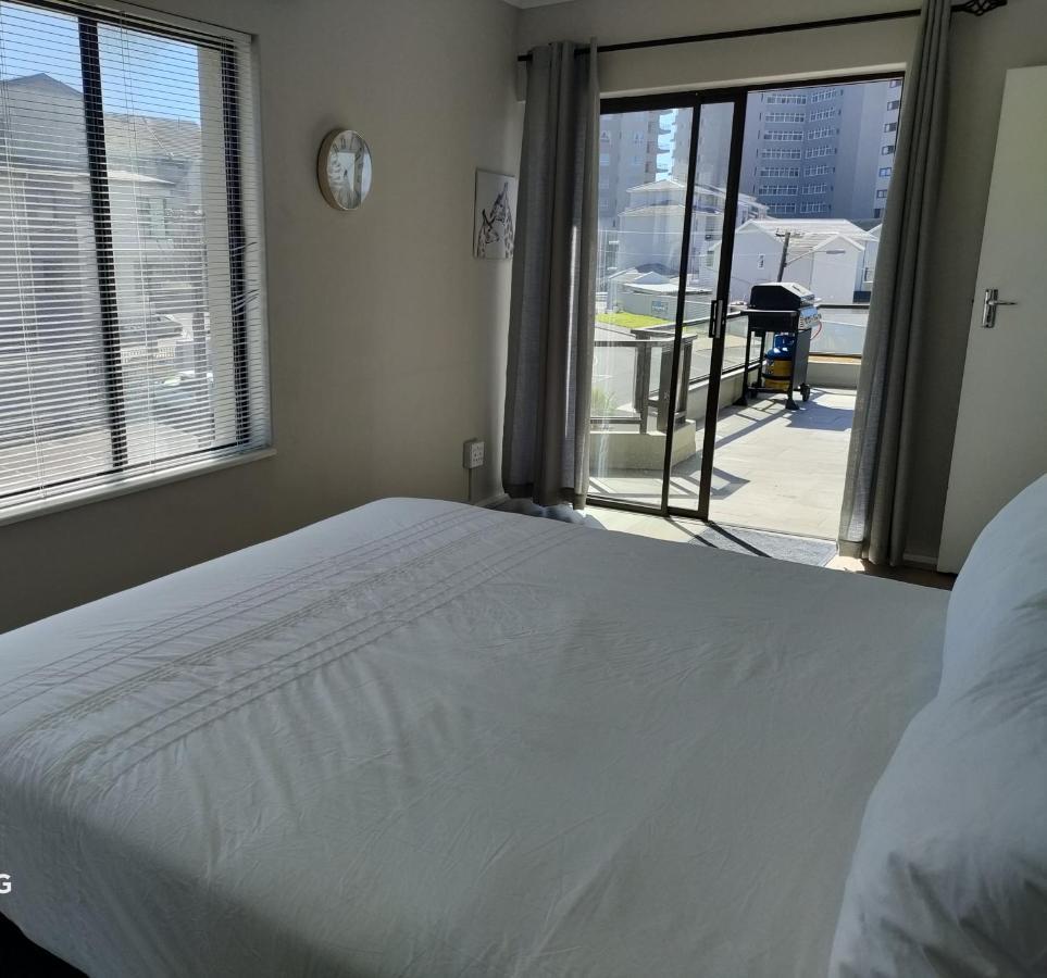 Luxury Corner House Cape Town