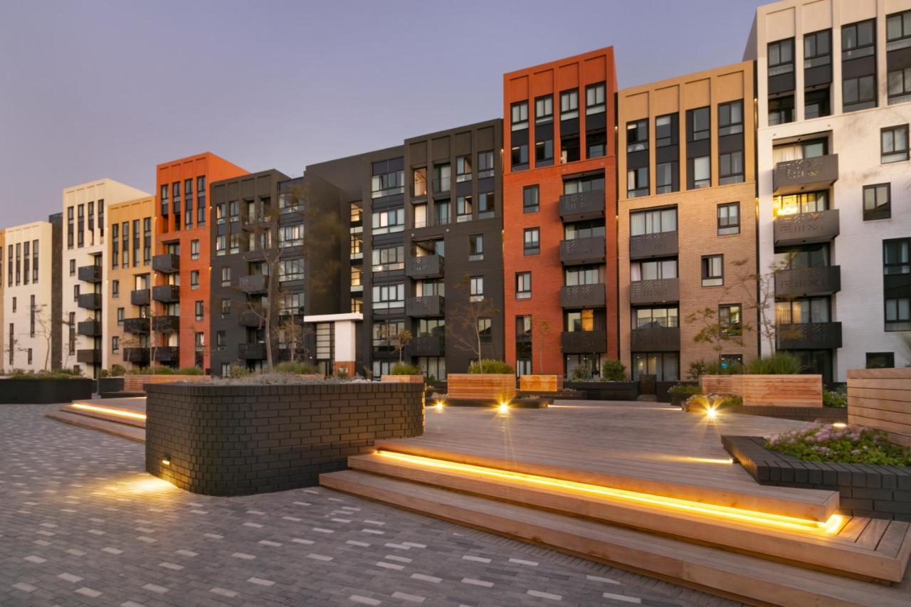 Bridgewater One 605 By Hostagents