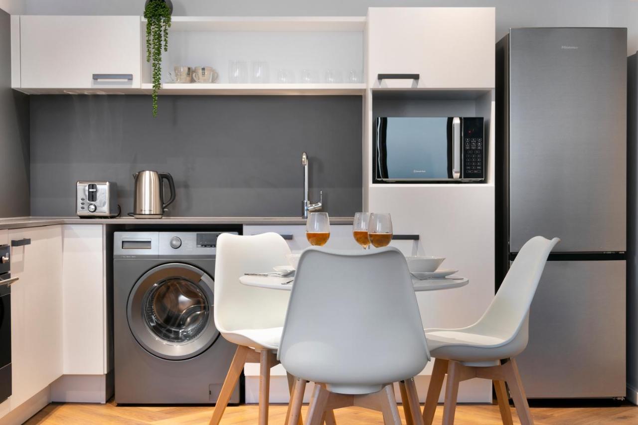 Apartment Bridgewater One 605 By Hostagents *