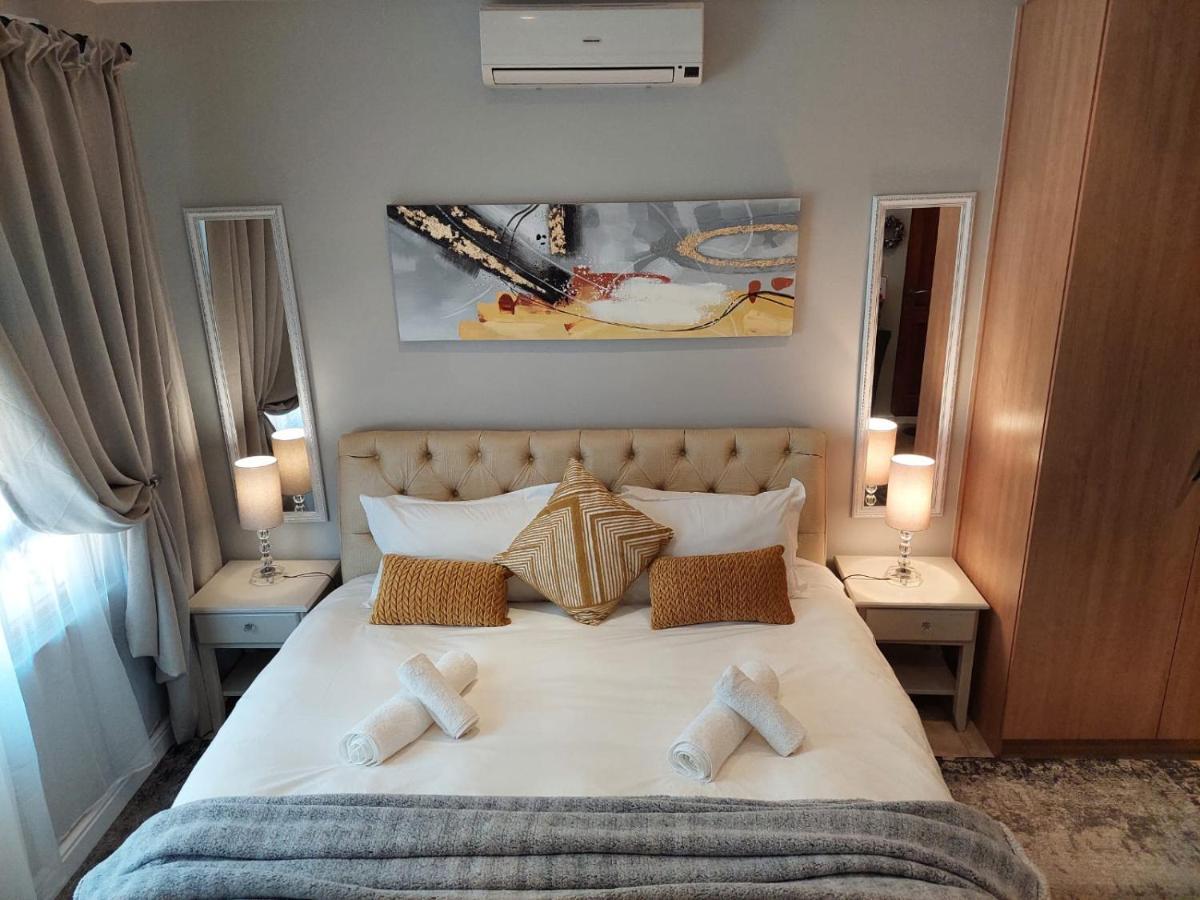 African Aviator - Graphite Luxury Self Catering Unit Cape Town