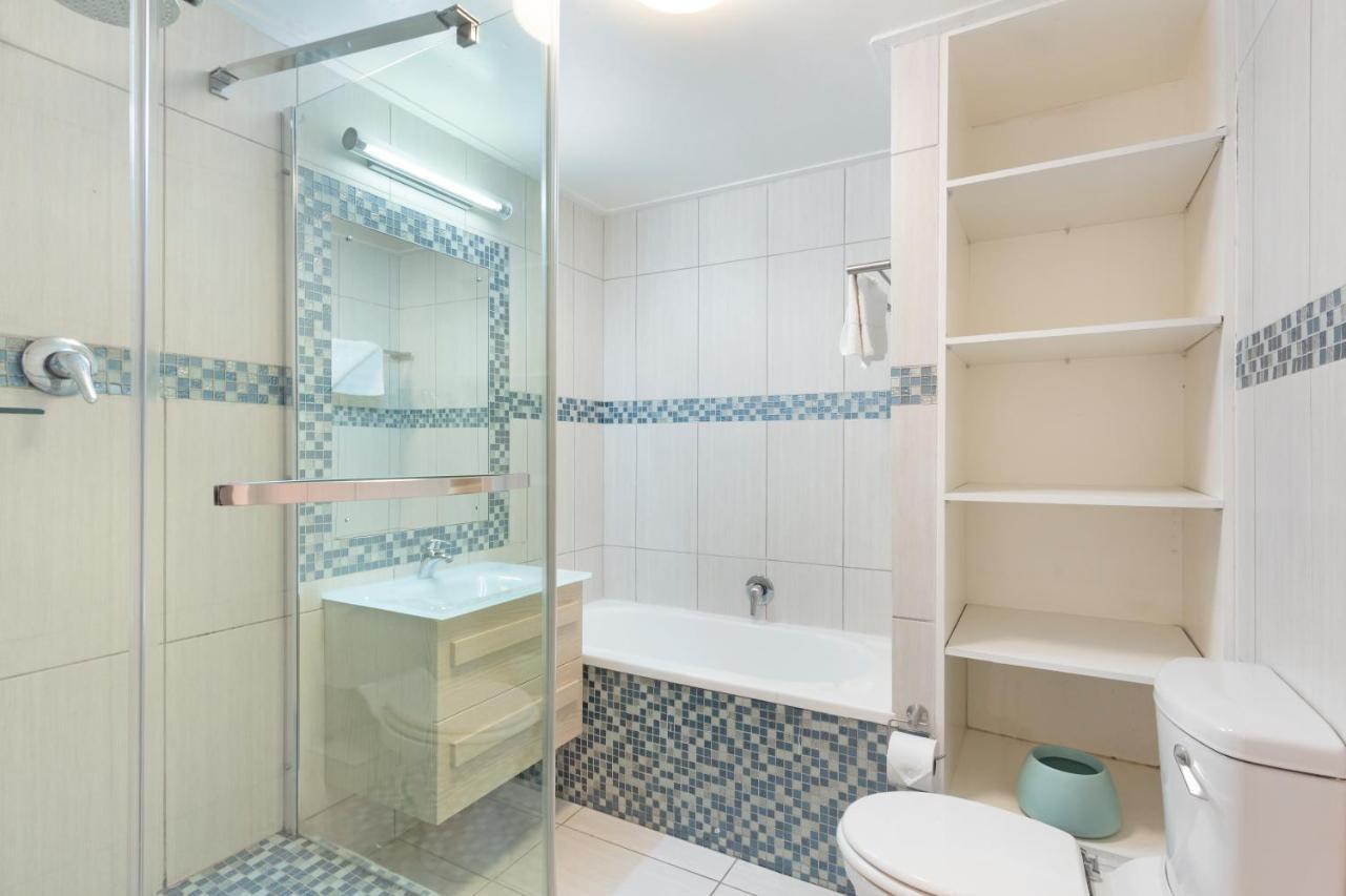 Ocean View C702 By Hostagents * Cape Town
