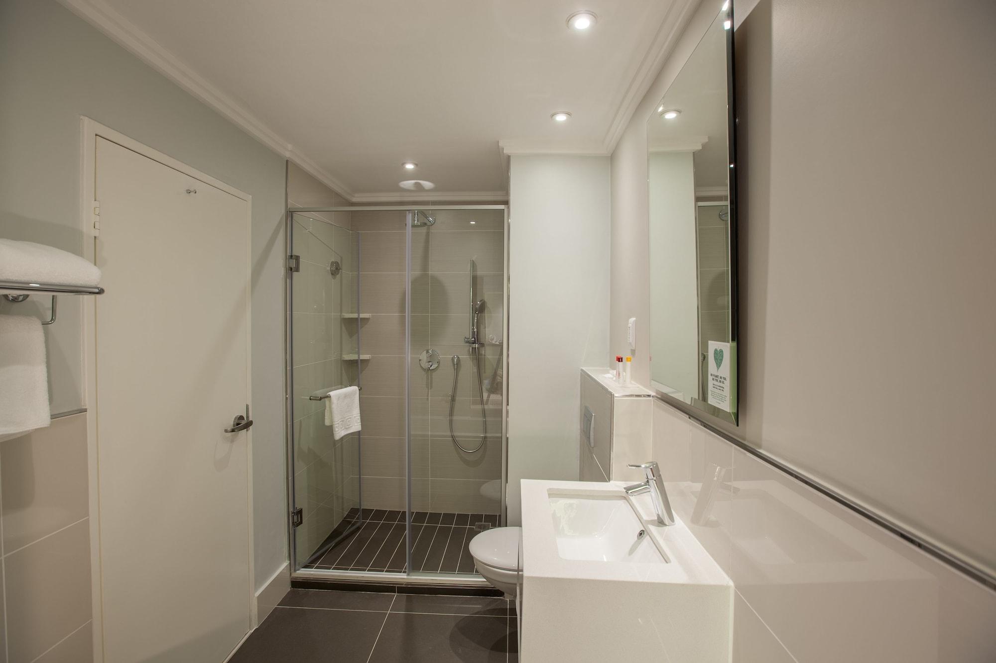 Pinelands Hotel 3*