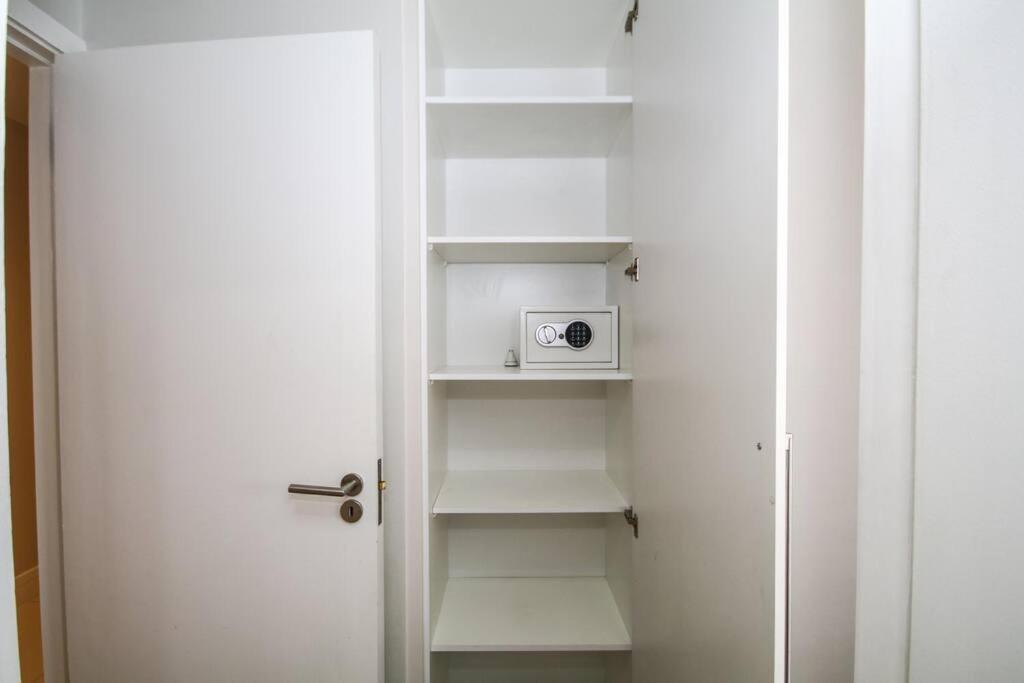 2010 Pullman Lovely 2 Bedroom In The Cbd Apartamento *