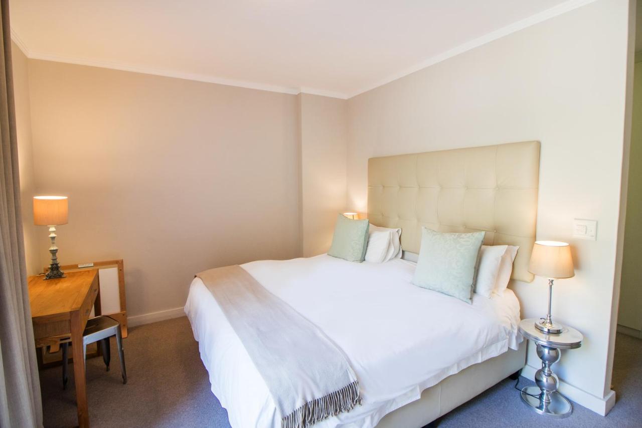 Camps Bay One Bedroom - The Crystal Apartment *