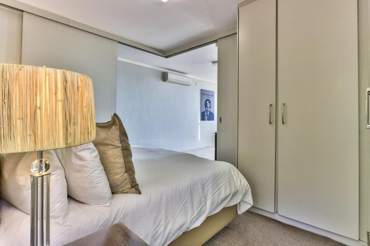 Camps Bay One Bedroom - The Crystal Apartment