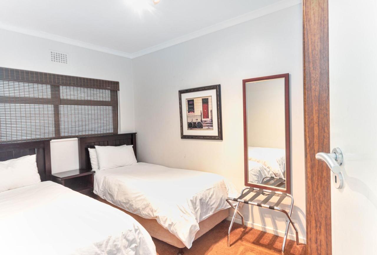 Apartment Mouille Point 2 Bedroom Cape Town