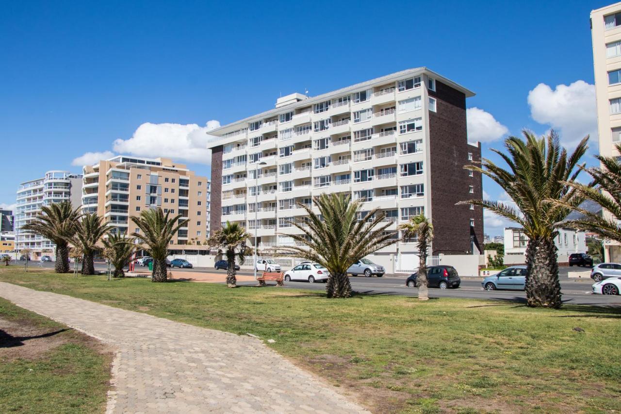 Mouille Point 2 Bedroom