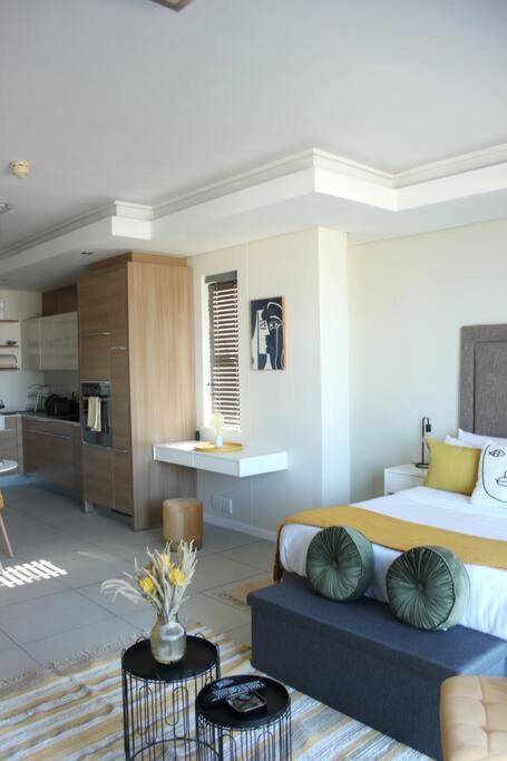 The Crystal Towers One-bedroom Studio *