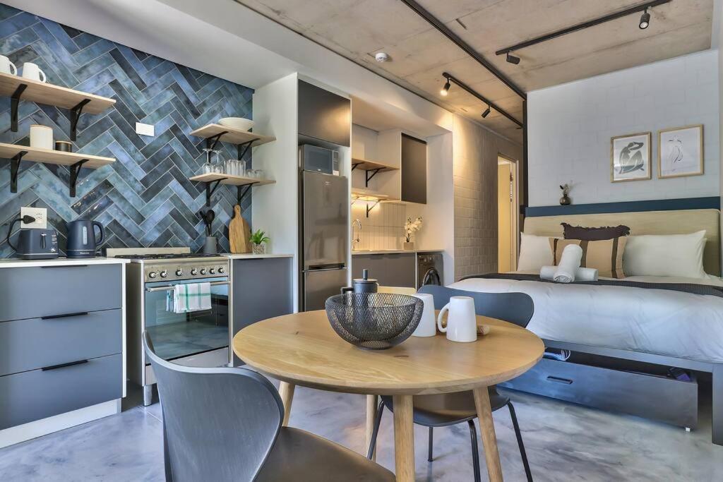 Ideal Work From Home,studio In New Development! * Cape Town