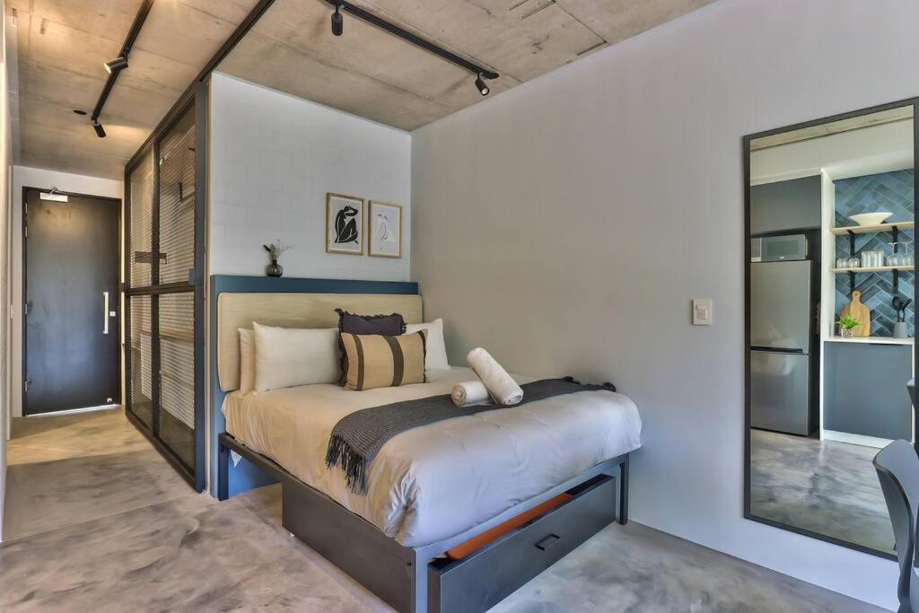 Apartment Ideal Work From Home,studio In New Development! *