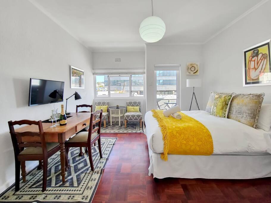 Secure, Close To Beaches, Promenade & Free Wi-fi! * Cidade Do Cabo