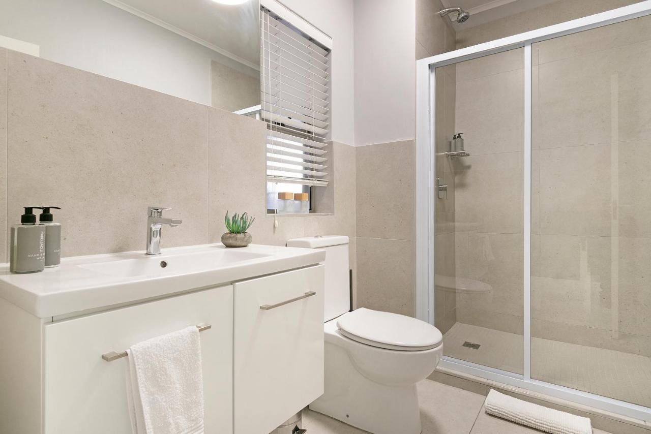 Century Luxury Two Bedroom Apartment