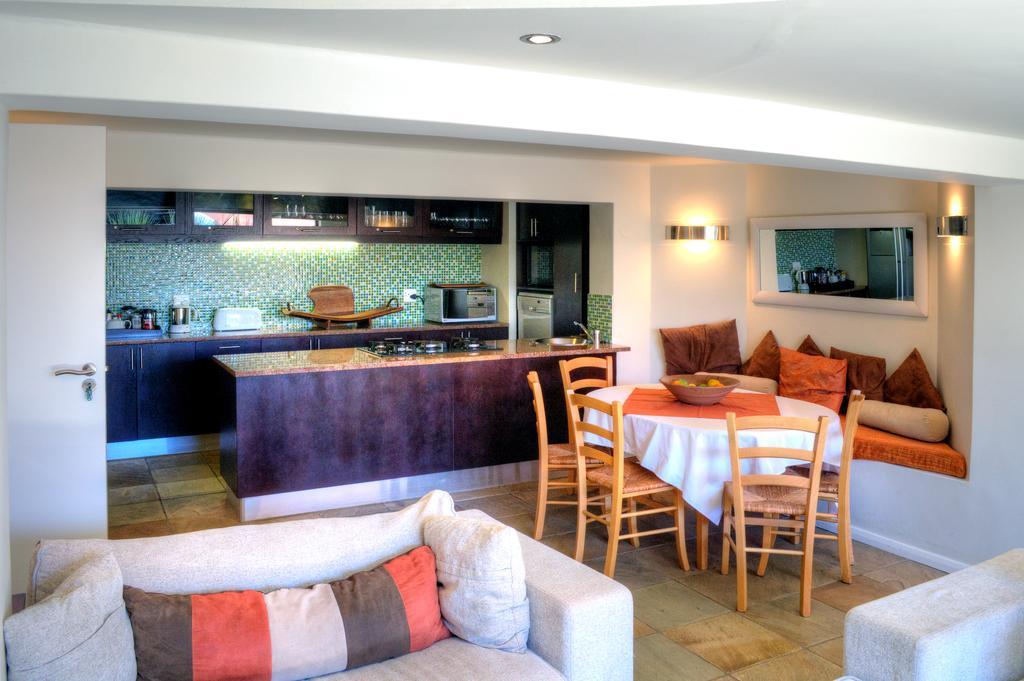 Ten On Joubert Guest house Cape Town