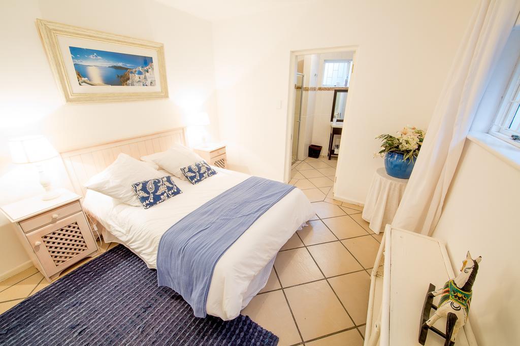 Mountain Camps Bay *