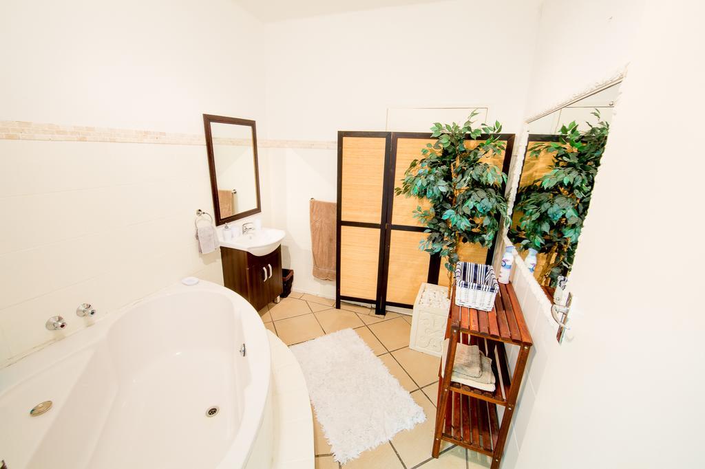 Mountain Camps Bay Villa Cape Town