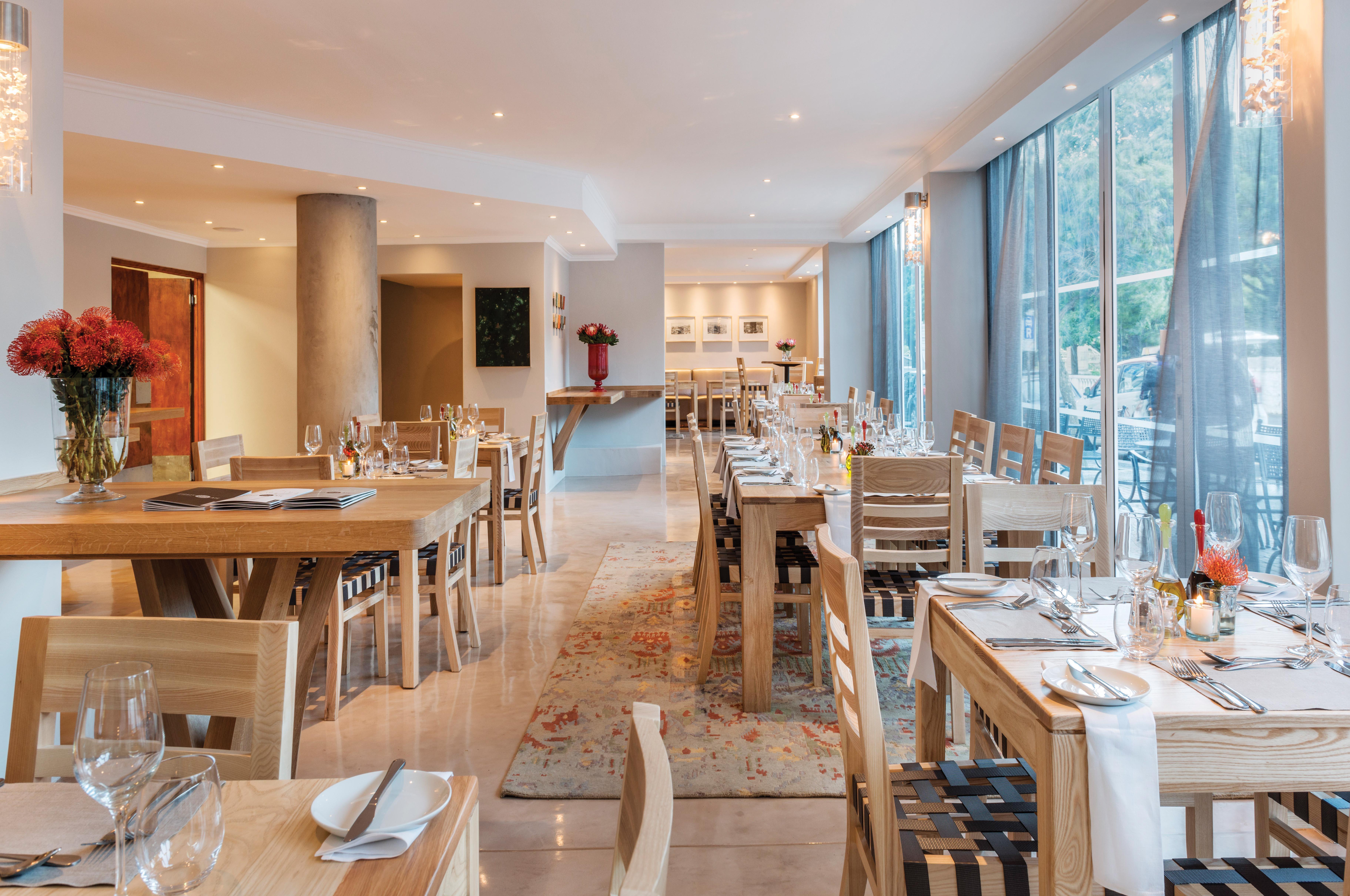 Hollow Boutique Hotel