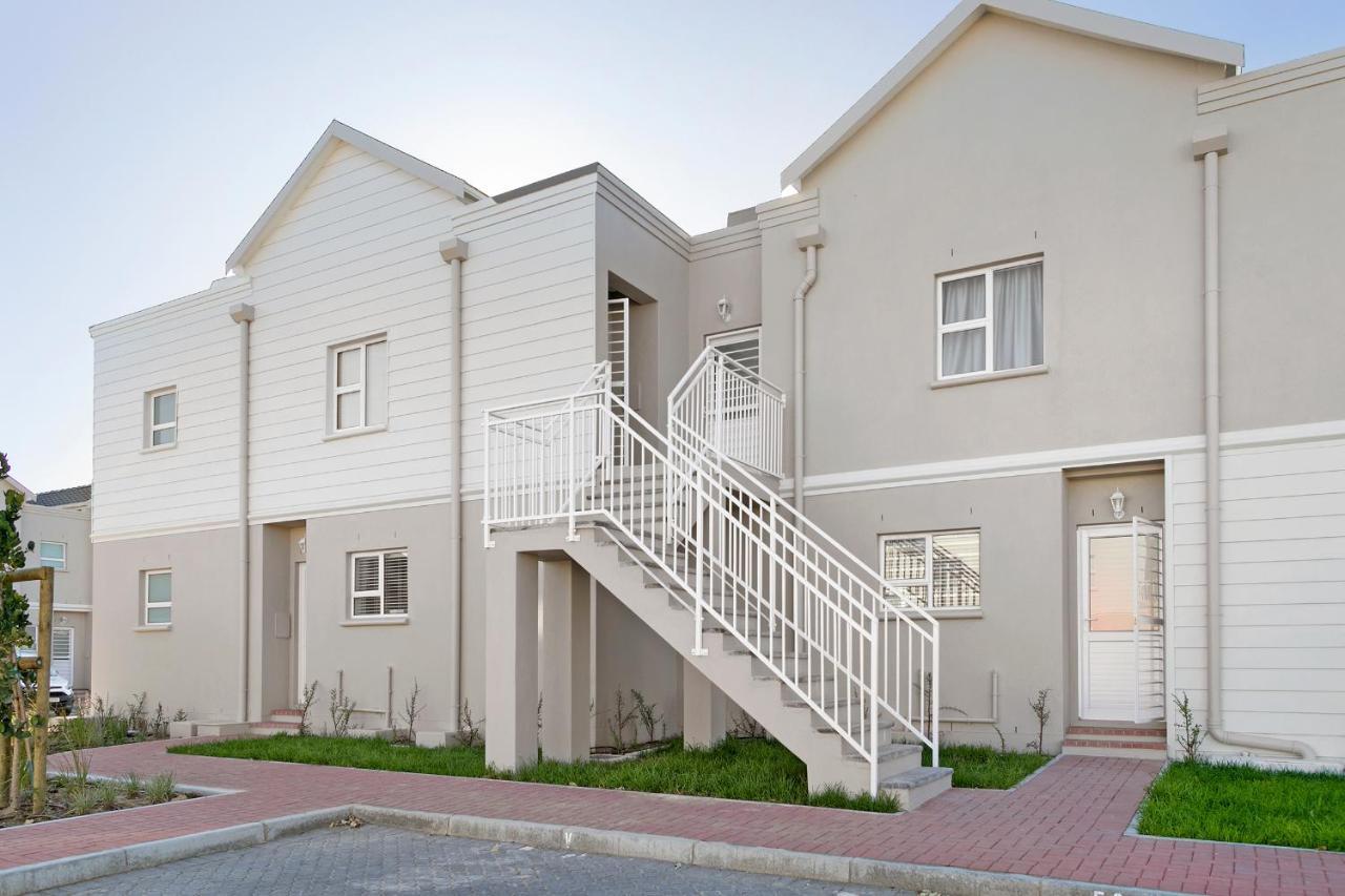 Stunning, Luxurious Close To The Apartment *