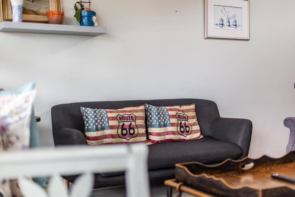 Cosy 2-bedroom With Table Mountain Views Apartment *