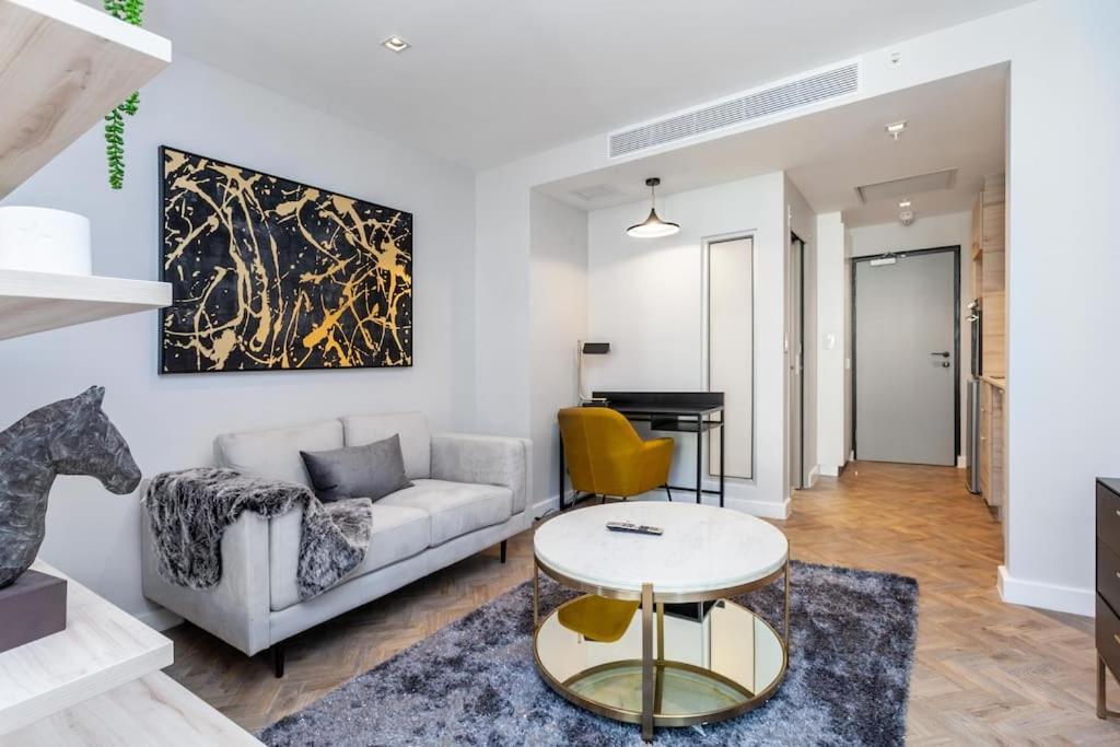 Apartment Stunning Studio In The Heart Of The Mother