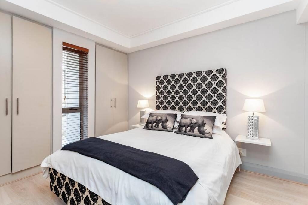 Apartment Executive 1 Bedroom In Canal Quays Cape Town