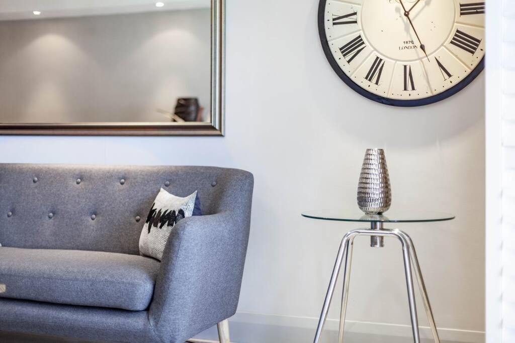 Executive 1 Bedroom In Canal Quays *