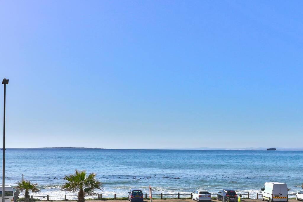 Beachfront With Wi-fi! Apartamento *