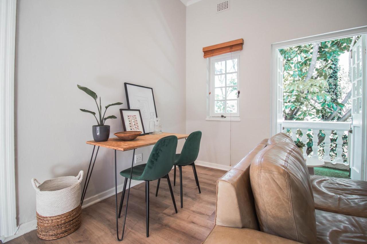 Victoria Court Two Bedroom Oasis In Trendy Long St Apartment