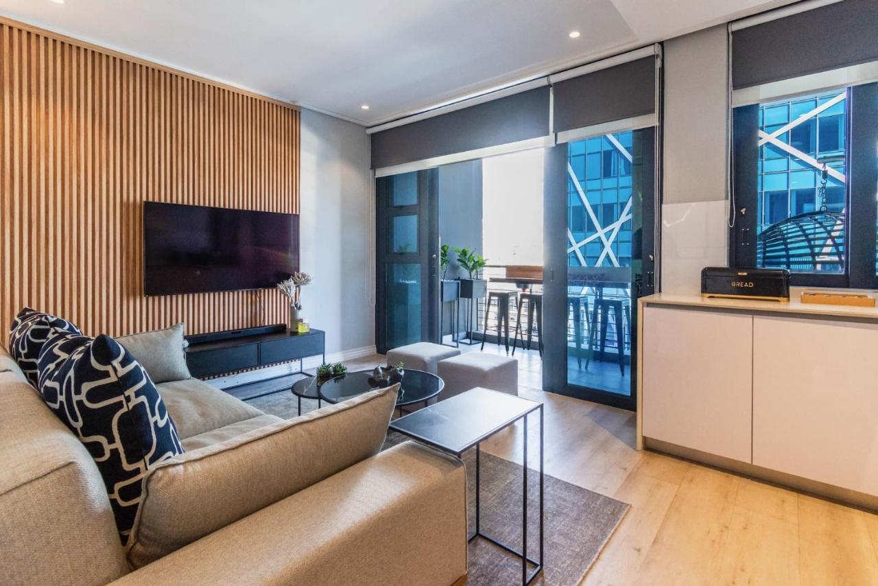 Apartment Luxury At 16 On Bree Cape Town