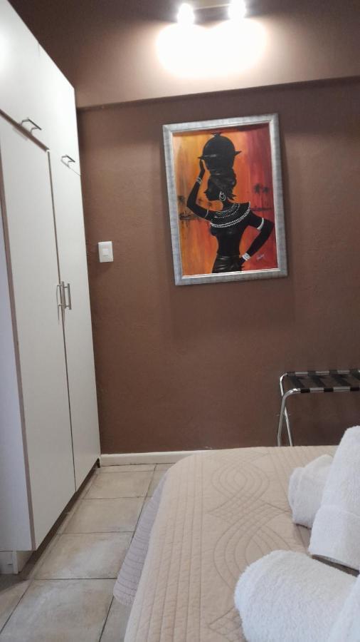 Limbila House * Cape Town