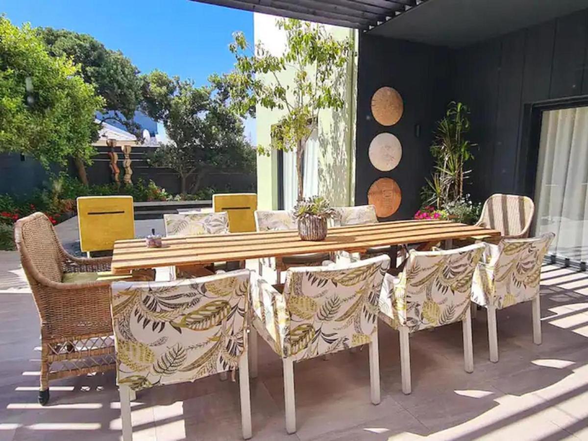 Apartment Thyme Spent Bloubergstrand Cape Town