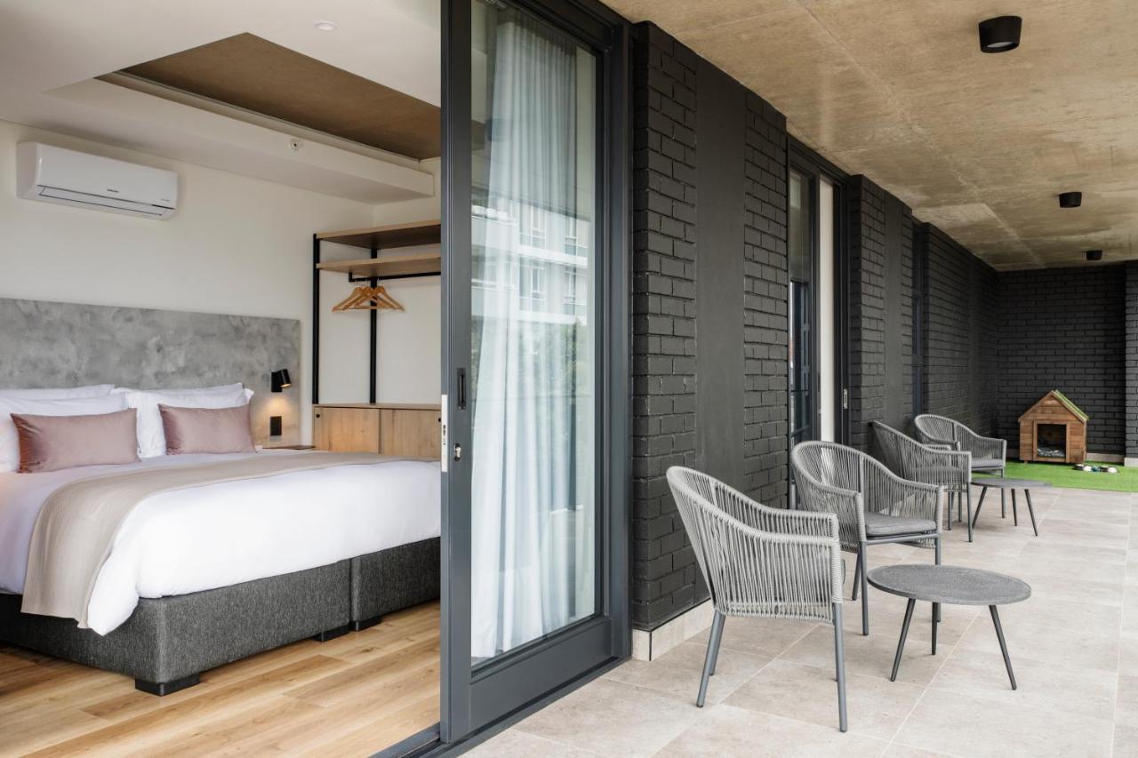Station House 4*