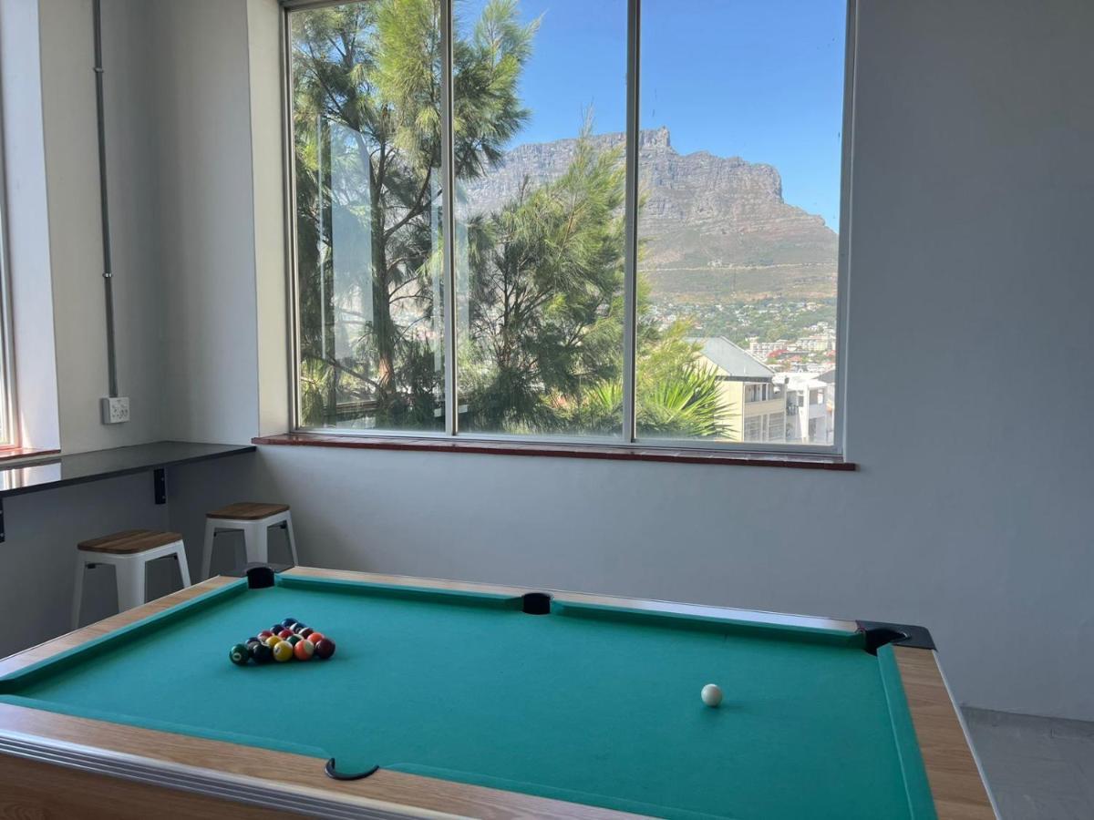 Table Mountain Hostel *