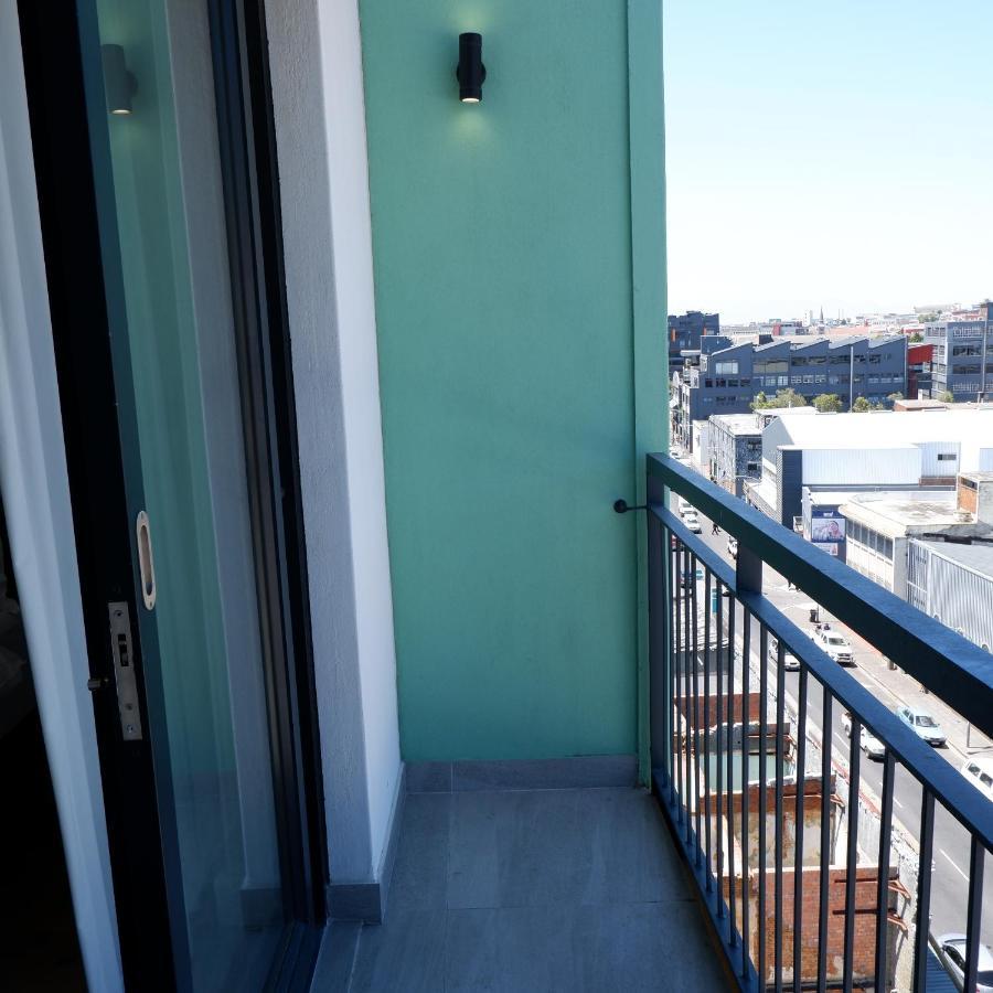 1 On Building * Cape Town