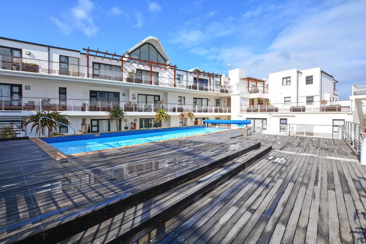 Apartamento Designer Beachfront In Big Bay With Swimming Pool- 2 Bedroom, 1 Azure