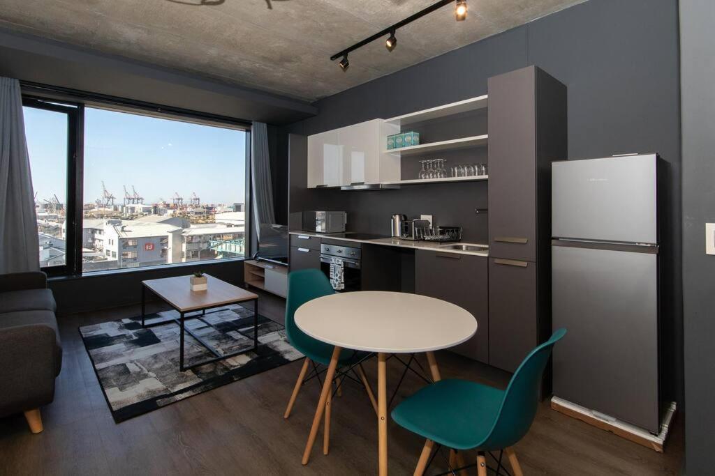 Wex 606 At Its Apartment