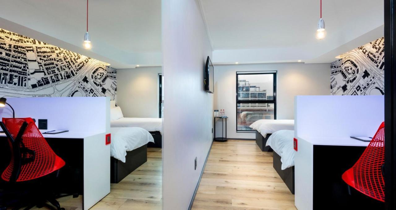 Hotel Anew Point Cape Town