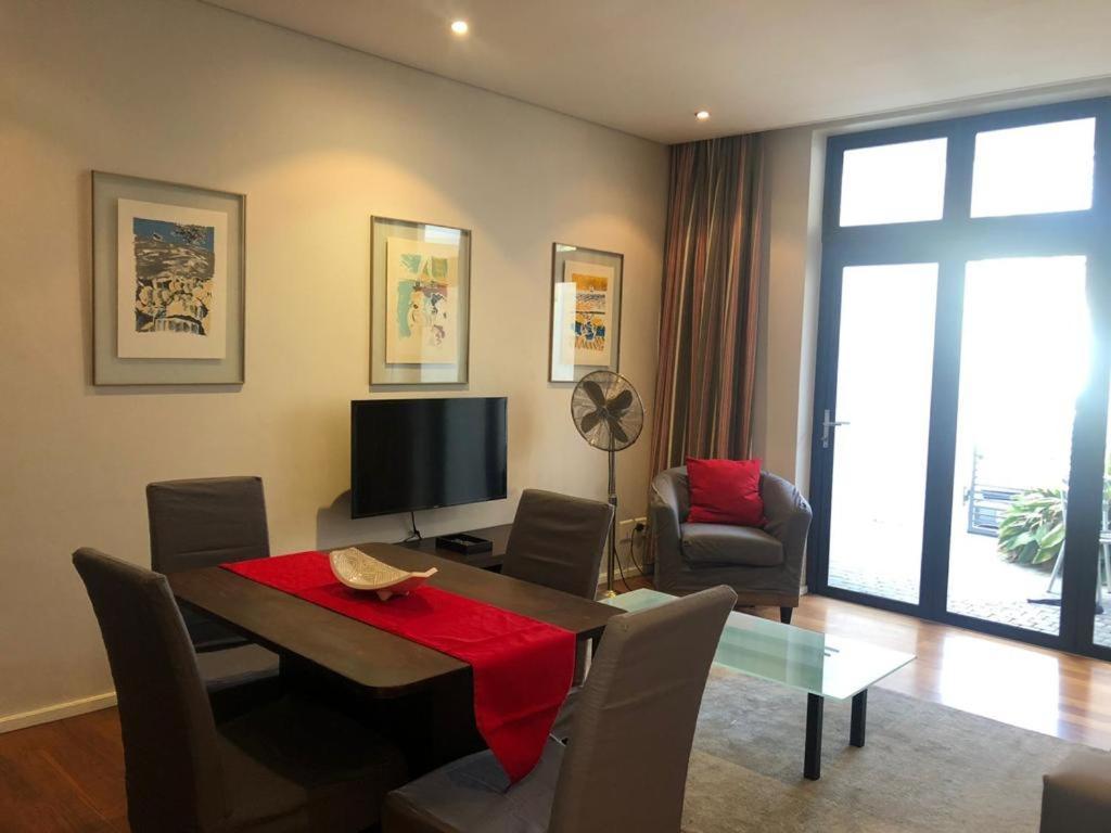 Loader Street - Lovely One Bedroom In The Vibrant De Waterkant Num01 * Cape Town