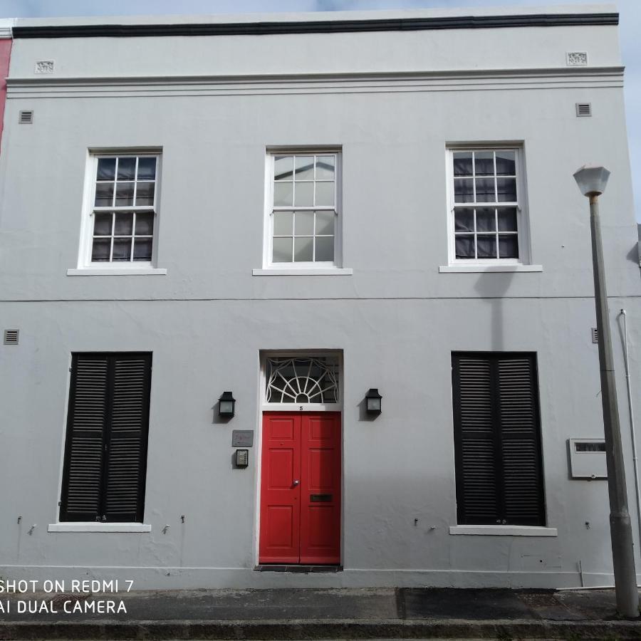 Loader Street - Lovely One Bedroom In The Vibrant De Waterkant Num01 Cape Town