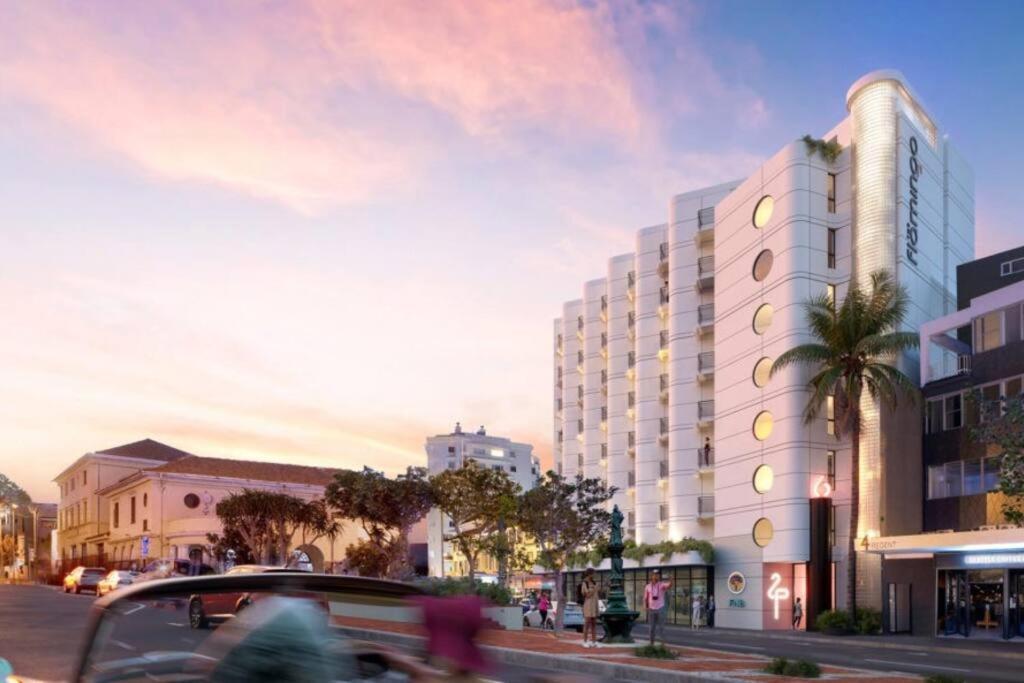 Apartment Sassy In Trendy Sea Point