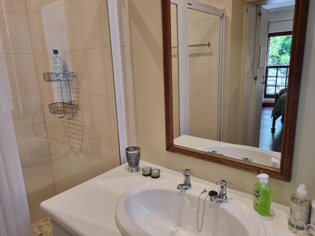 Schuilhoek Garden Terraces - Self Catering Apartment Cape Town
